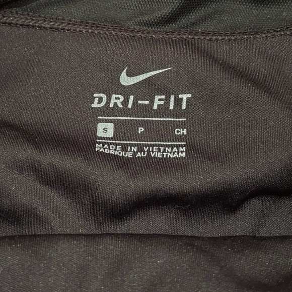 Nike shorts - Picture 2 of 2